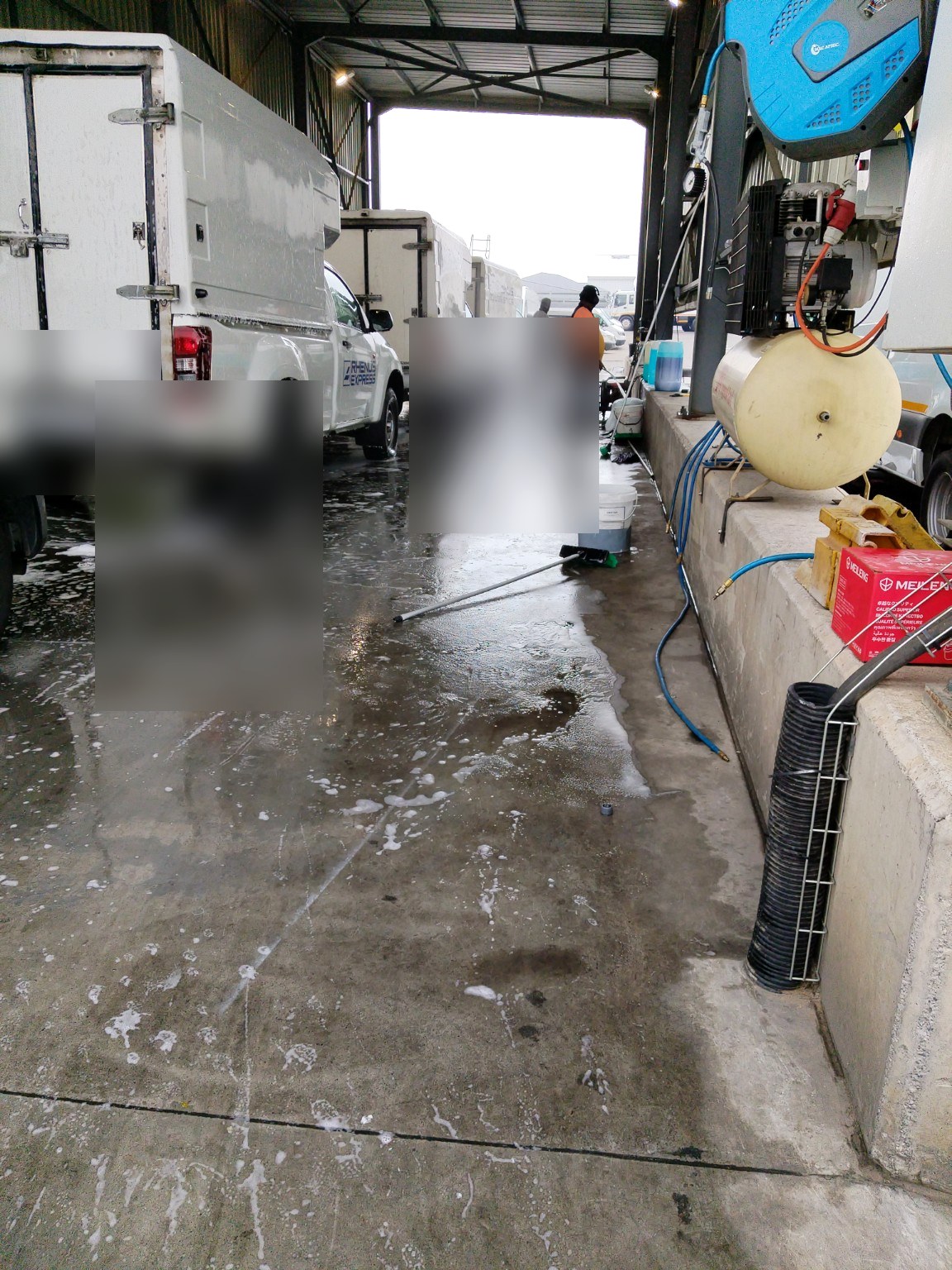 Mobile commercial fleet washing service in Johannesburg